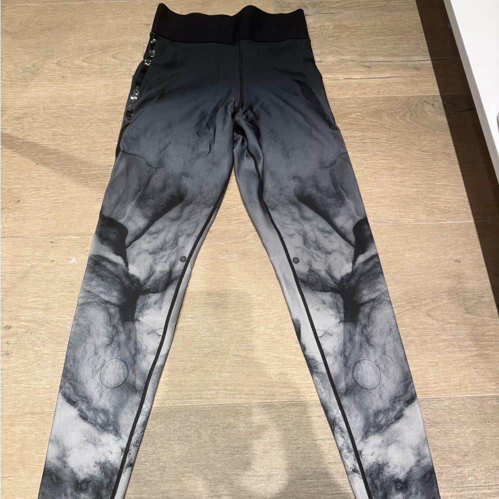 Ultracor Luxury Marble Print Leggings Excellent Condition